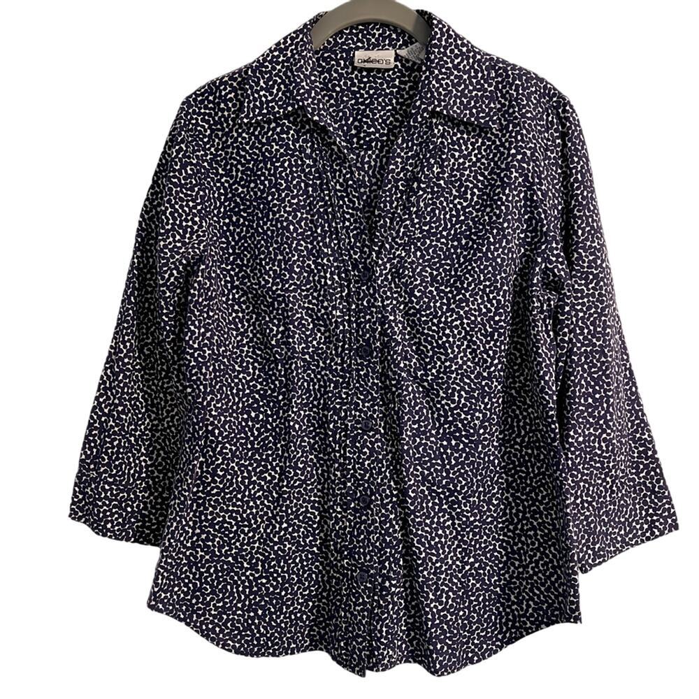 Chico’s Blouse Women's Size Small Purple & White‎ V-neck 3/4 Sleeve Pleating